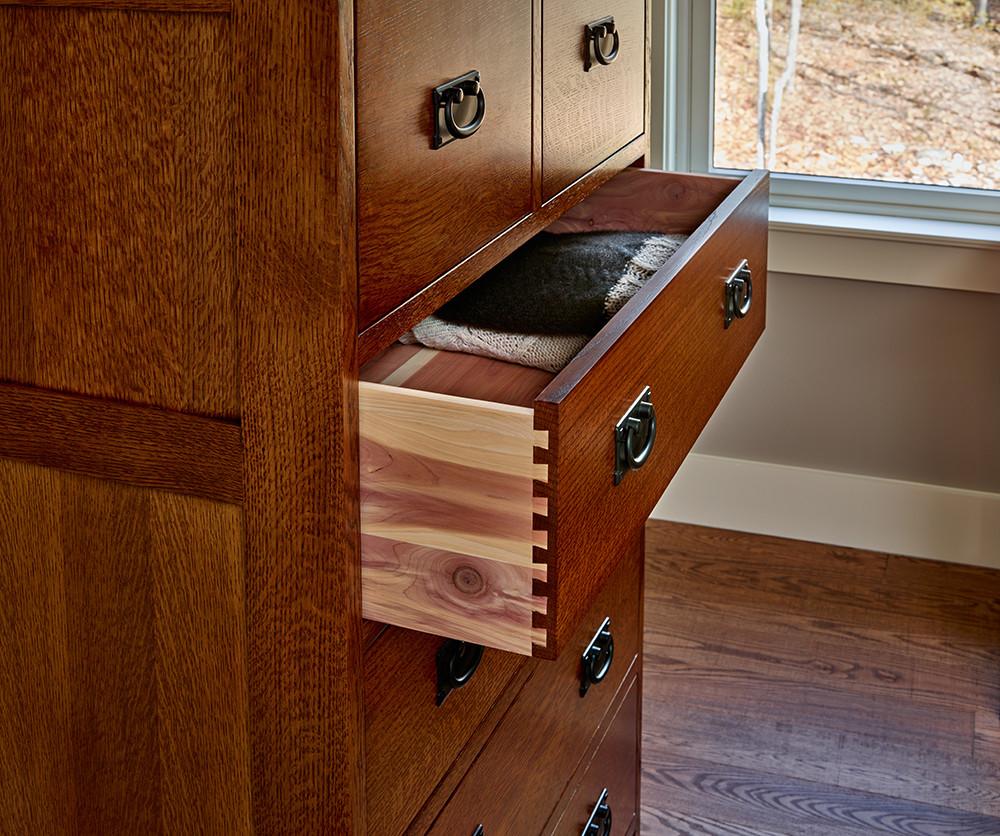 Chilton Mission  Chest (Six Drawer)